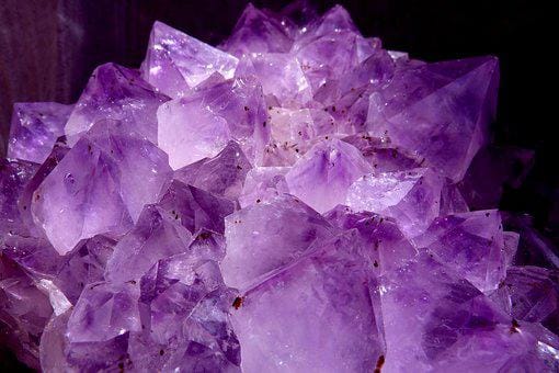 Amethyst Healing Properties and Uses in Alternative Medicine